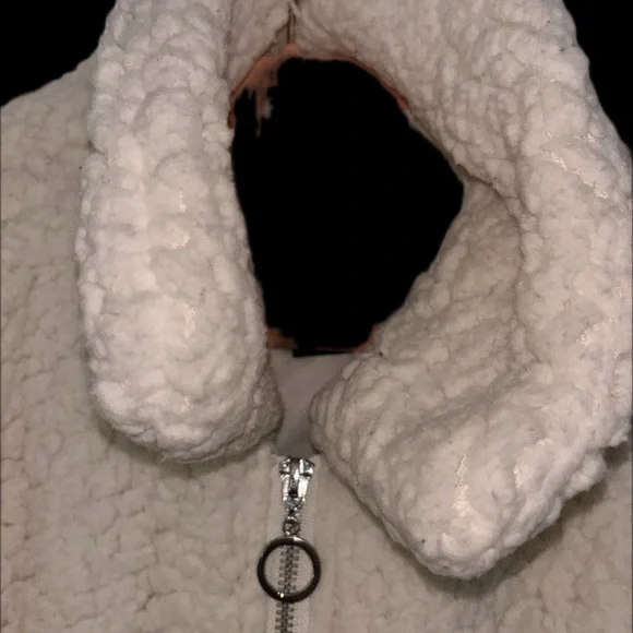 Cozy White Sherpa Jacket cream zip front me Jane brand like new - Picture 2 of 14
